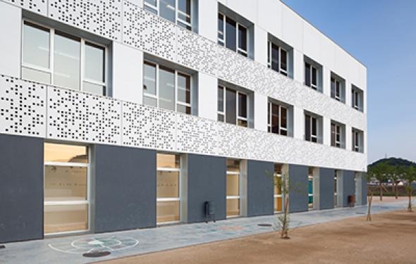 Escola primària El Morrot Escola primària El Morrot, arquitectura Santi Vives