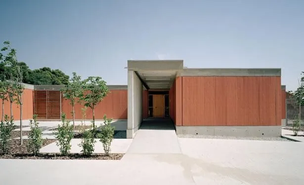 Llar d'Infants Els Pins 2 Llar d'Infants Els Pins. Arquitectura Santi Vives