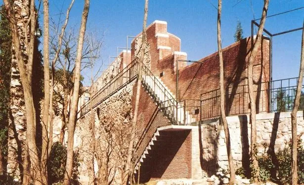 Muralla de Girona 4 Muralla de Girona. Arquitectura Santi Vives