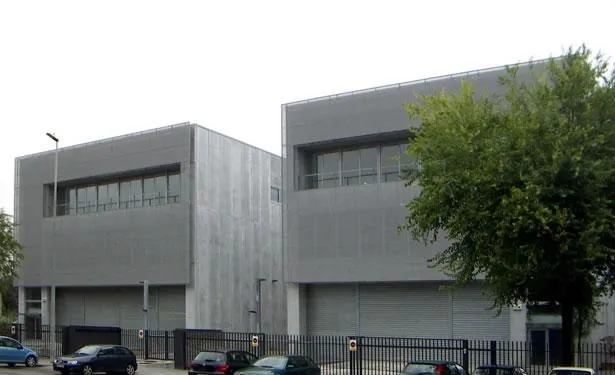 Naus i oficines Hospitalet 1 Naus i oficines L'Hospitalet. Arquitectura Santi Vives