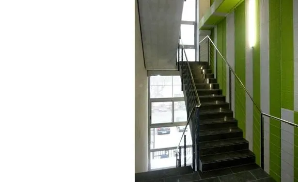 Naus i oficines Hospitalet 5 Naus i oficines L'Hospitalet. Arquitectura Santi Vives