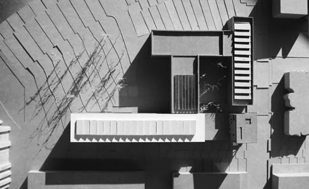 Ampliació Facultat de Belles Arts Barcelona. Arquitectura Santi Vives